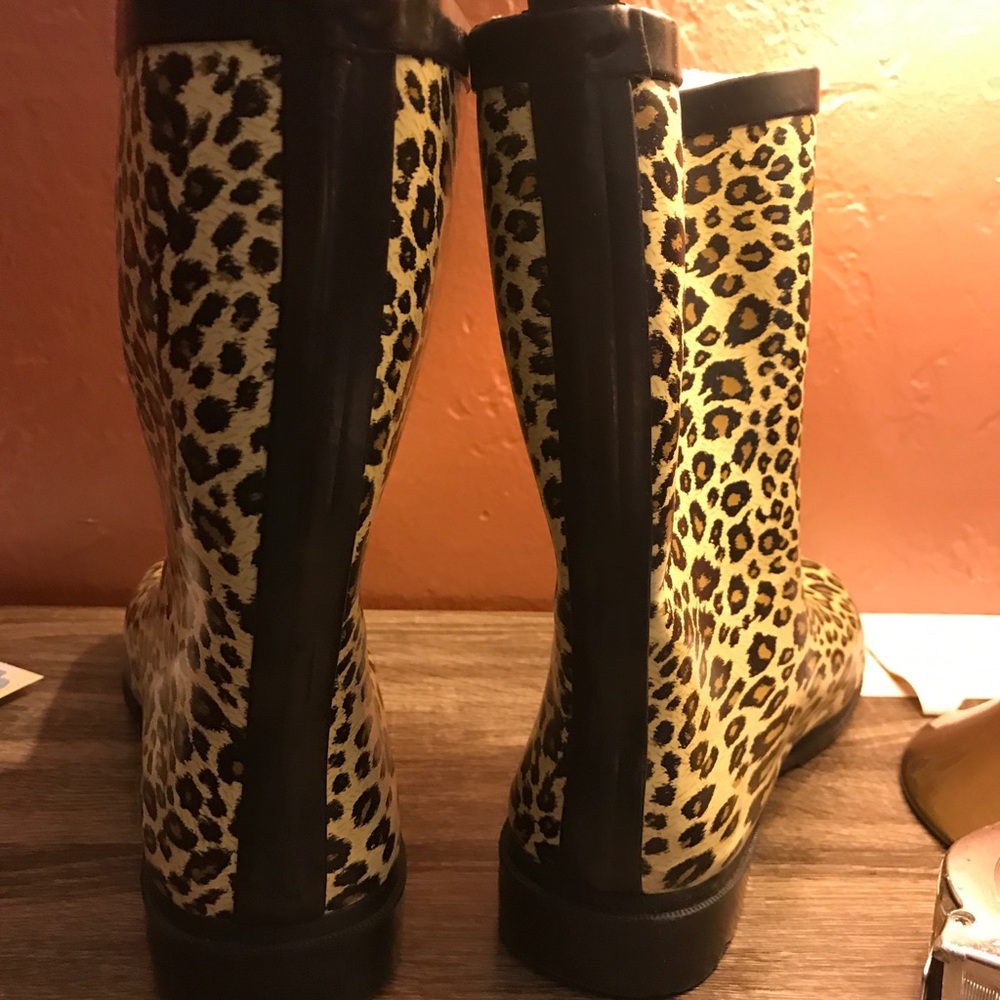 Raining boots